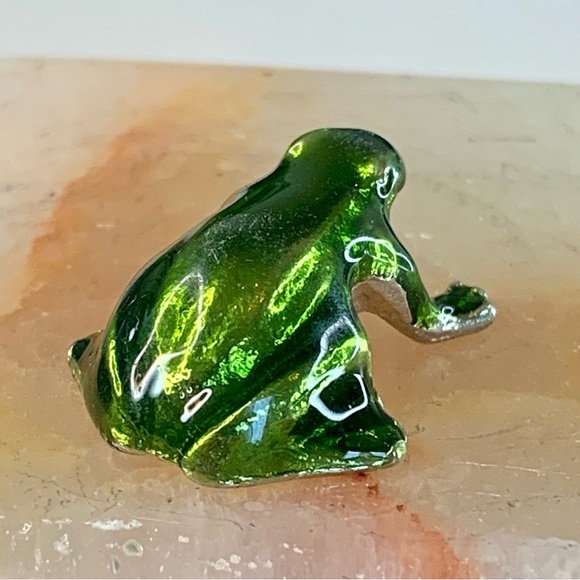 Lucky Little Frog Green Miniature Metal Figurine MINI Figure Small Paperweight - Picture 6 of 16
